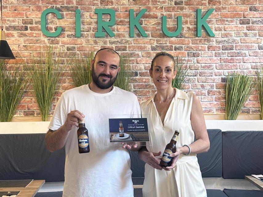 Franco y Marta con su primer reconocimiento