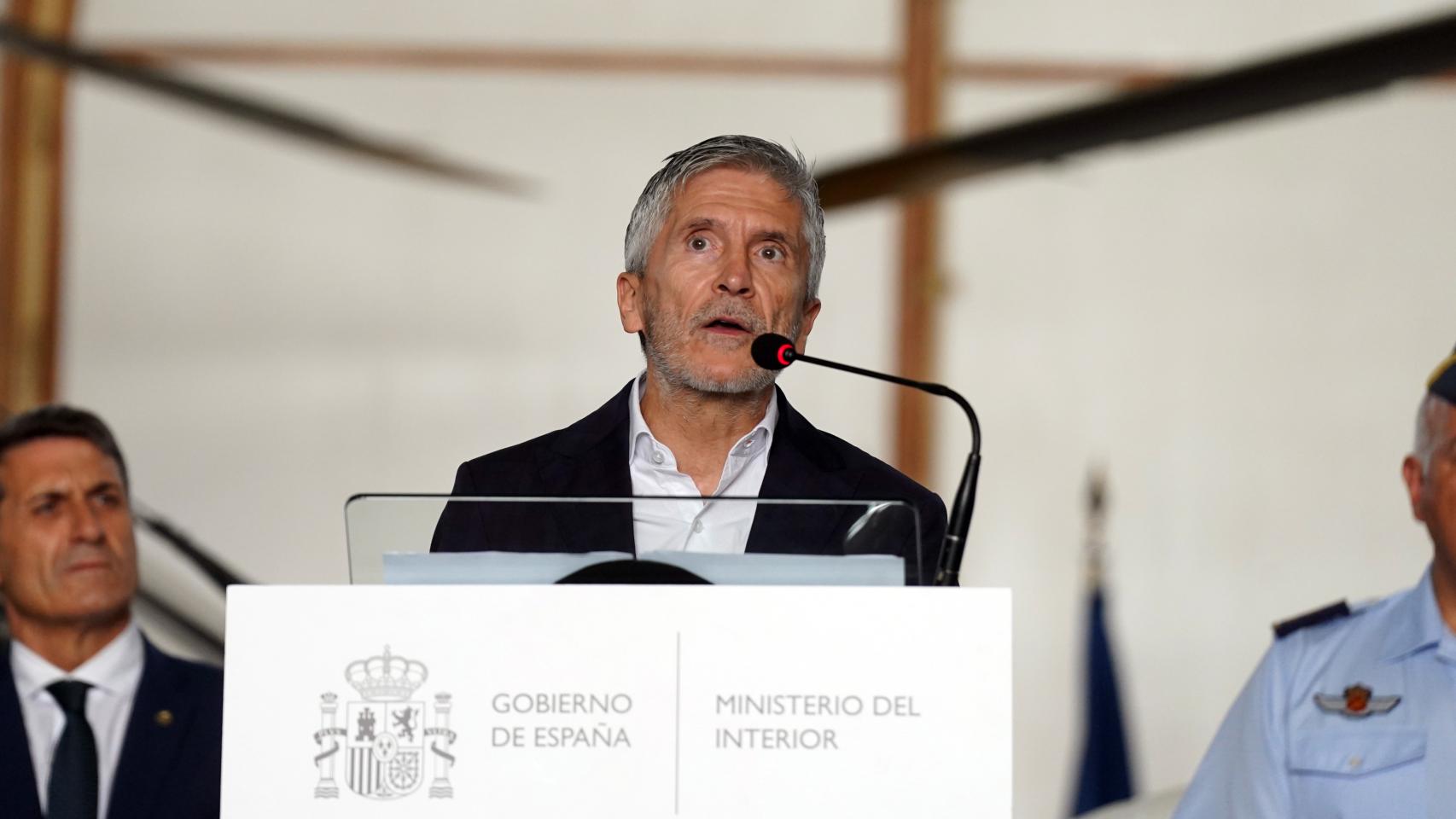 El ministro del Interior, Grande-Marlaska, este jueves en un acto de las Fuerzas y Cuerpos de Seguridad en Málaga.