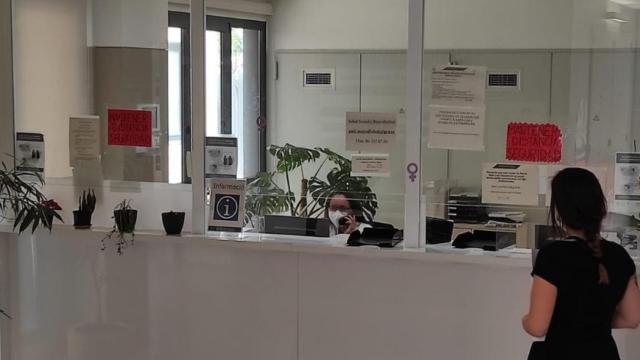Ventanilla en un centro de salud de la Comunidad Valenciana.