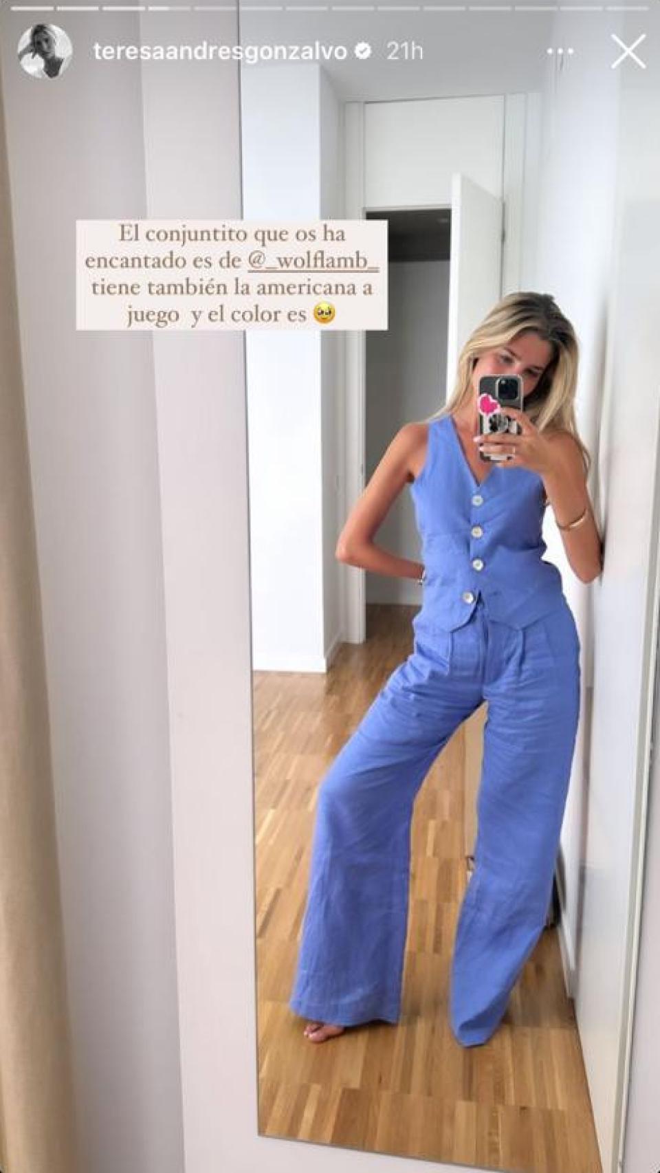 Teresa Andrés Gonzalvo con un acertado conjunto de lino de Wolflamb.