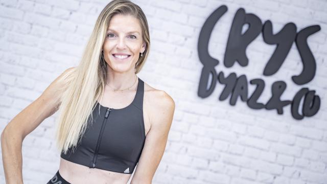 Crys Dyaz en su centro deportivo.