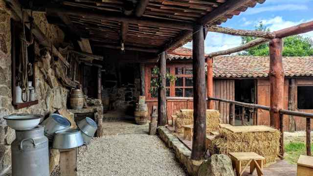 Patio interior de O Quinteiro de Temperán.