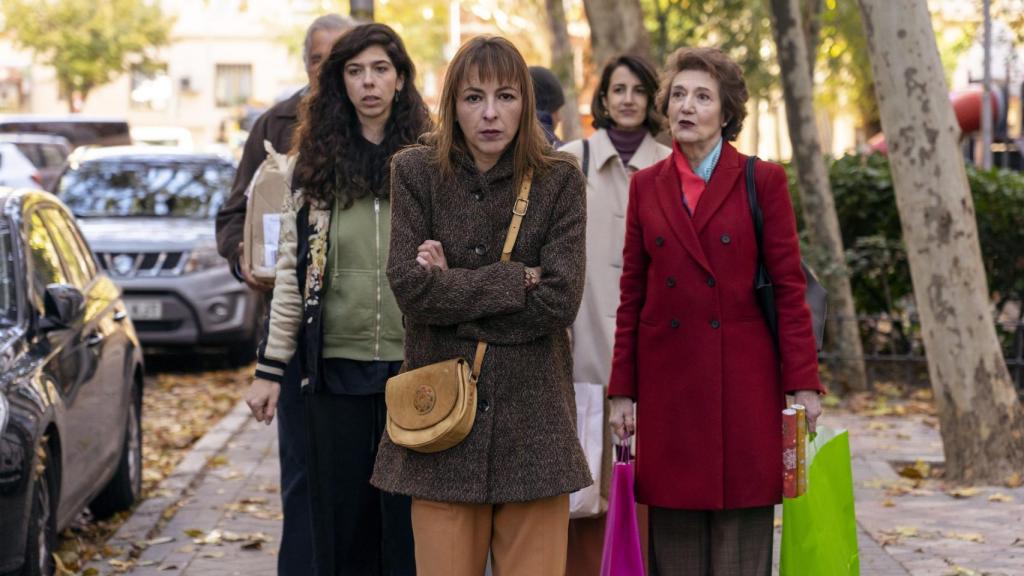 Julia de Castro, Esperanza Pedreño y María Jesús Hoyos, en la serie