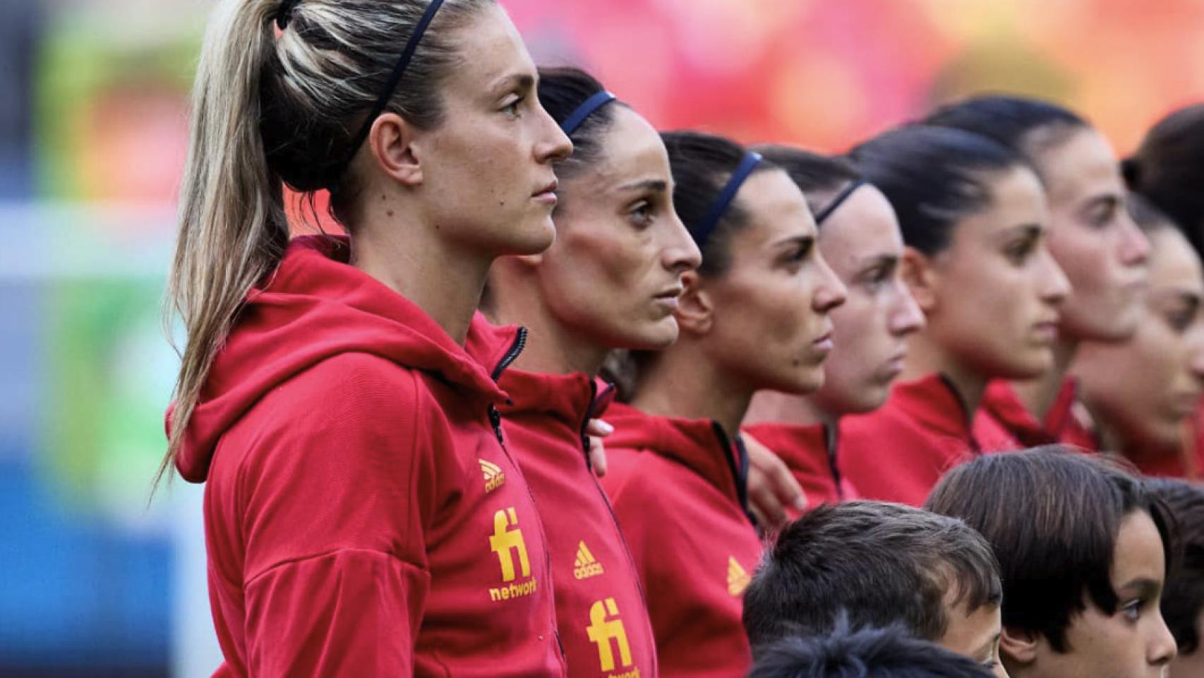 Alexia Putellas, con la selección española de fútbol femenino