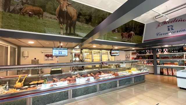 Carnicería Rodiño, sede del obrador principal en Portonovo.