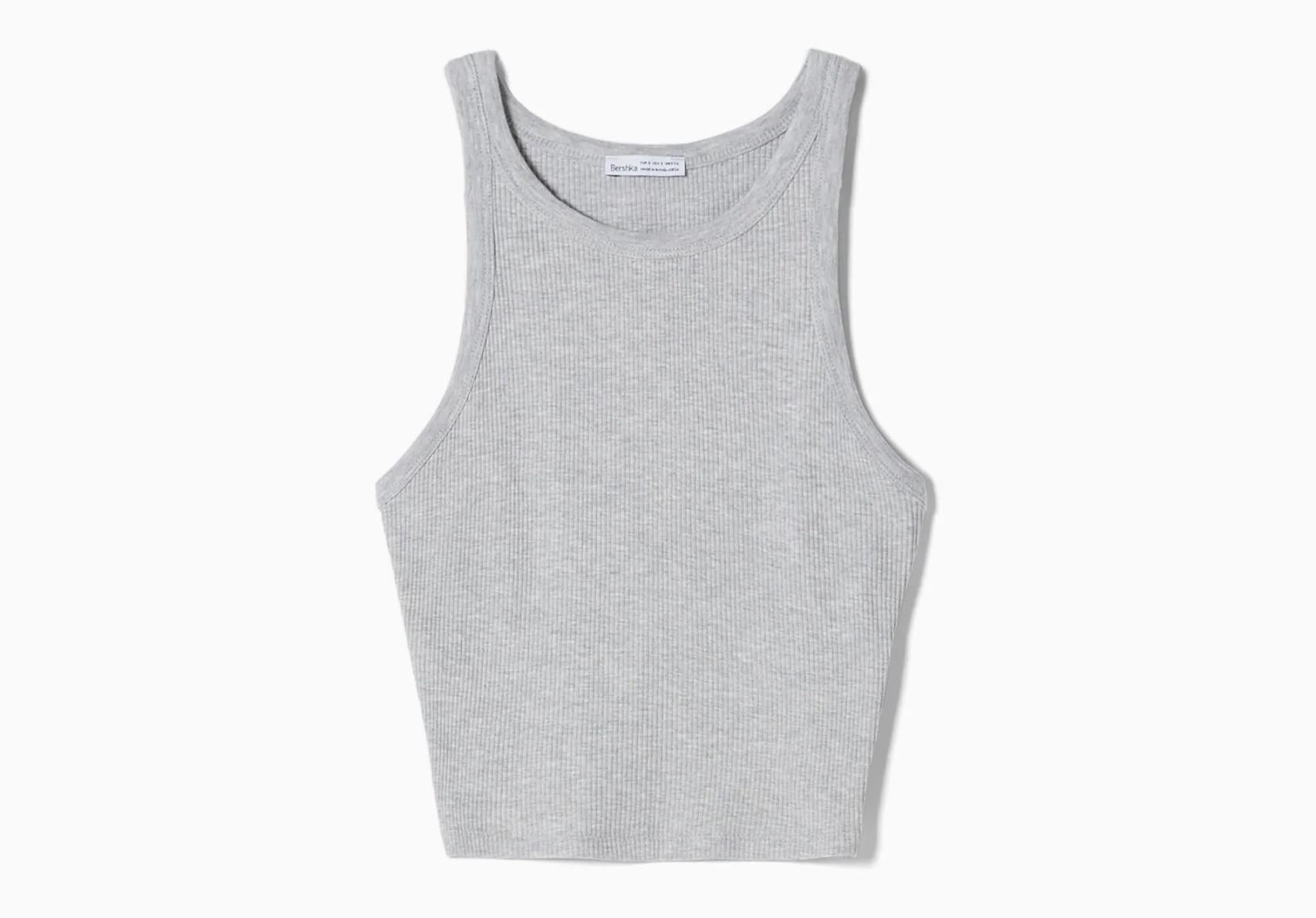 Top gris de Bershka.