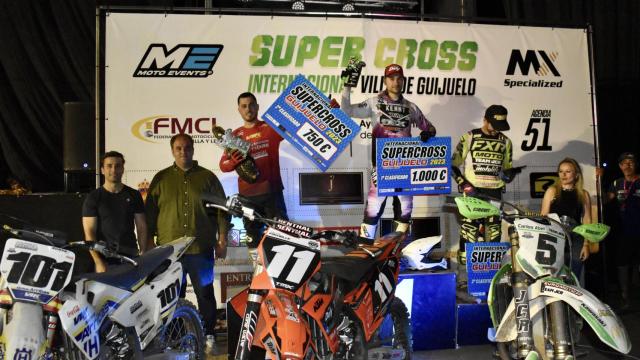 Imagen del podio del III Super Cross Internacional de Guijuelo, este sábado.