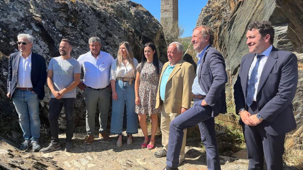 Visita de Santonja a la Fundación Siega Verde