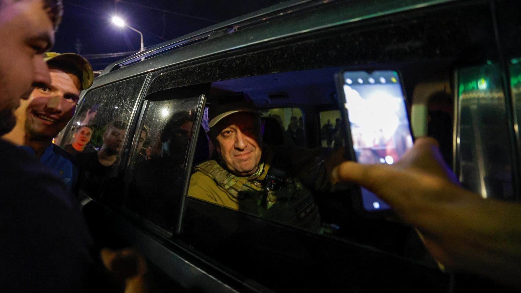 Prigozhin aclamado por el pueblo ruso en Rostov del Don.