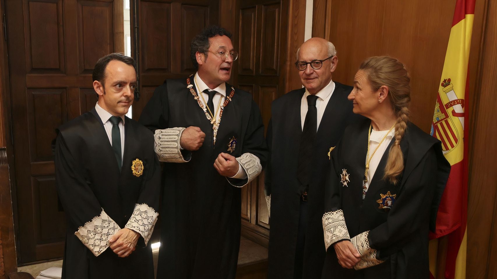 Pablo Varela junto al Fiscal General del Estado, Álvaro García Ortiz; el fiscal superior de Galicia, Fernando Suanzes y la fiscal jefa inspectora de la Inspección Fiscal de la Fiscalía General, Mª Antonia Sanz.
