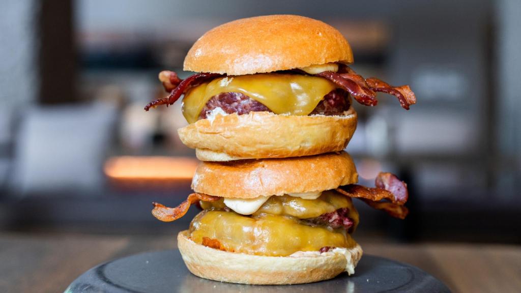 La Frankie Cheese Bacon, premiada como la segunda mejor de España en delivery.