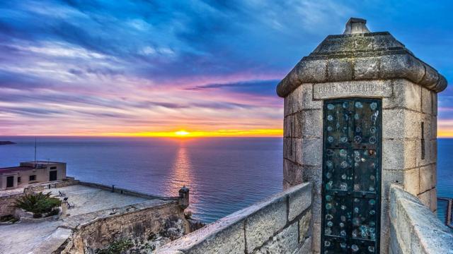 Las catas de vinos y gastronomía de Alicante vuelven al Castillo de Santa Bárbara.