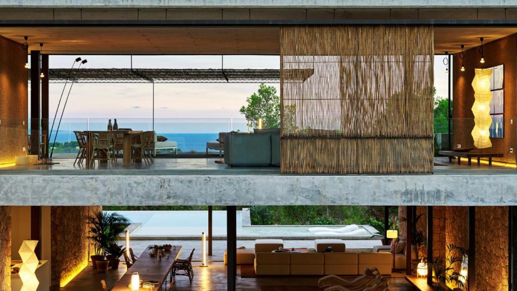 Vista general de la casa en la que se ha alojado Maluma en Ibiza.