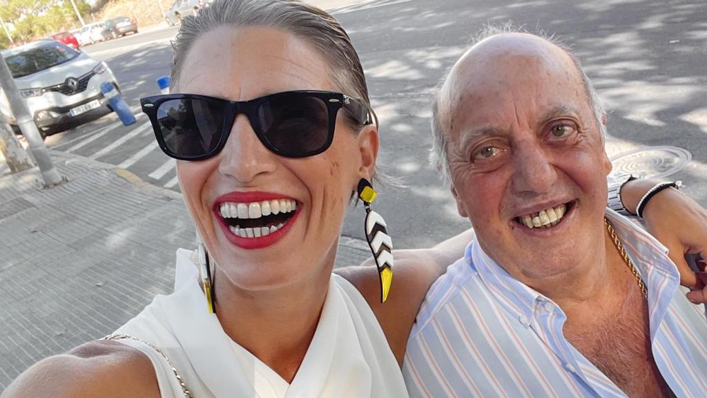 Laura Sánchez junto a su padre, Eulalio, en una imagen de sus redes sociales.