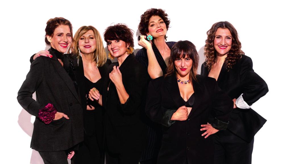 De izquierda  a derecha: Gabriela Flores, Maribel Salas, Sílvia Abril, Olga Hueso, Pepa Rus y Pepa Zaragoza