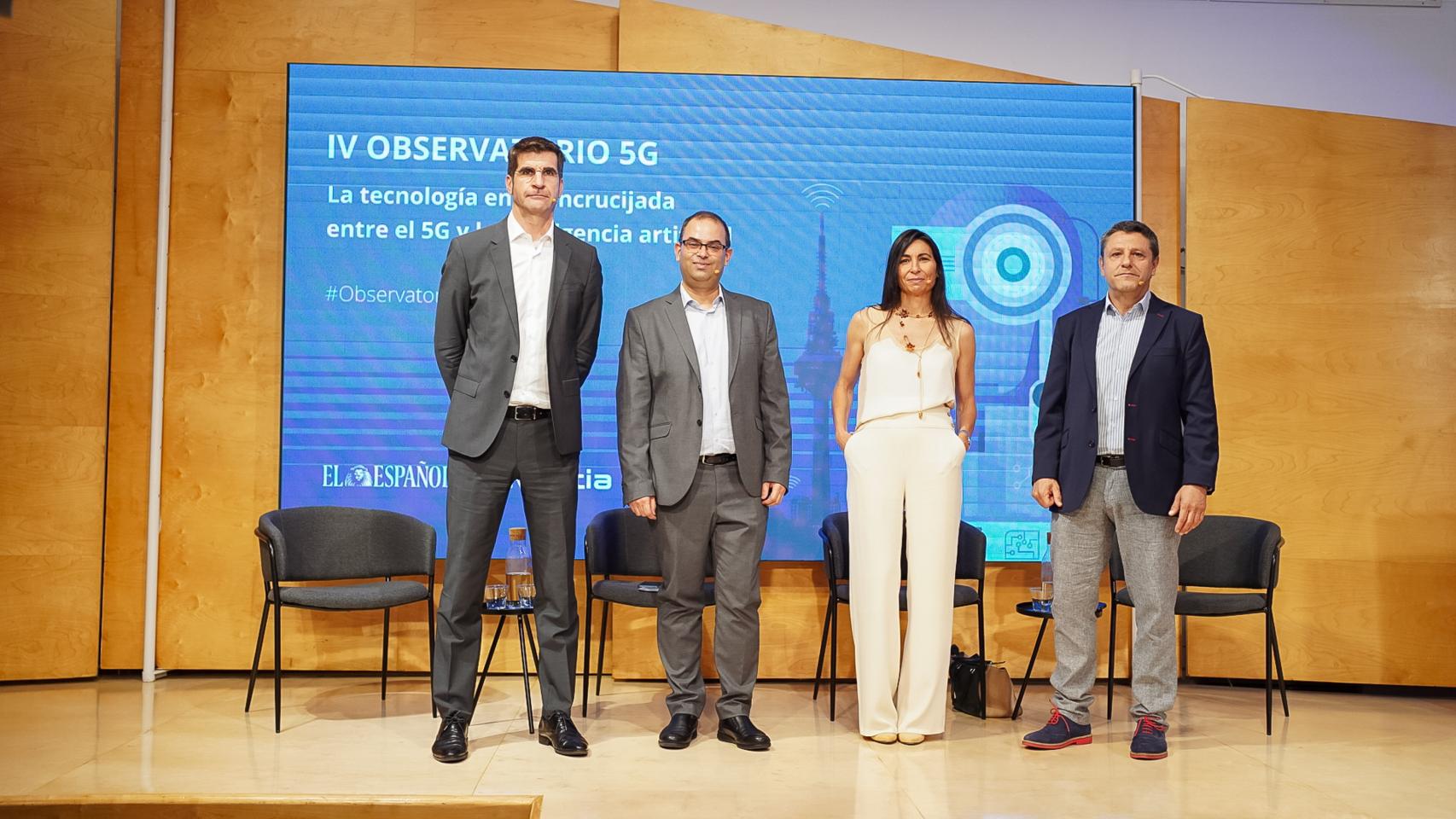Juan de Miguel, head of Technology Strategy and Innovation de Vantage Towers, Andrés Posada, director comercial y de Marketing de Totem y Silvia Hermoso, directora comercial y de Marketing de American Tower