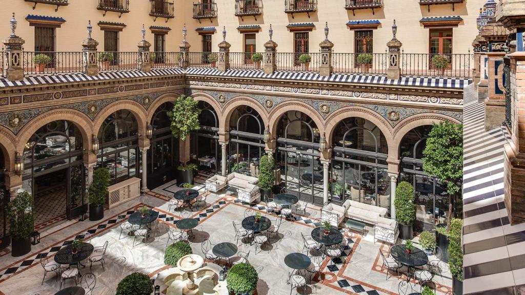 Patio del Restaurante San Fernando