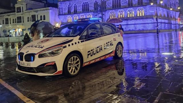 Un vehículo de la Policía Local de León