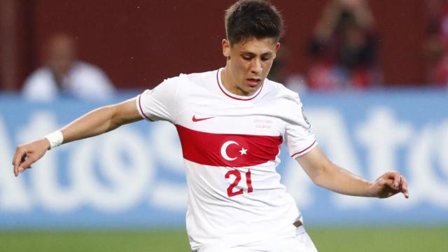 Arda Güler, con la selección de Turquía en partido de clasificación para la Eurocopa 2024