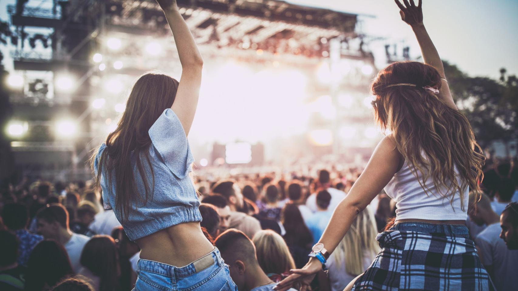 Dos chicas de festival.
