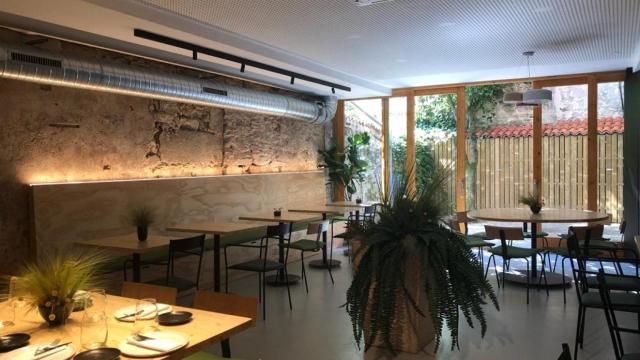 Interior de la cervecería Sindueña