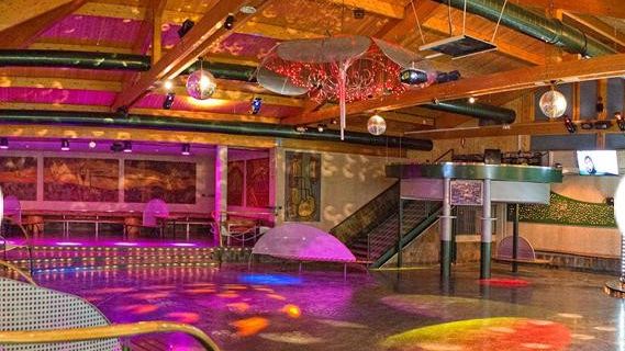 Espectacular discoteca Sala Chicote