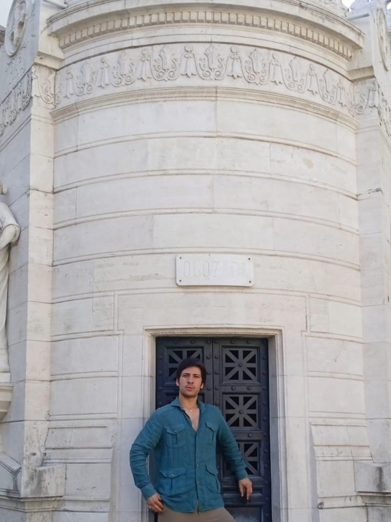 Miguel López, en el Panteón de España.