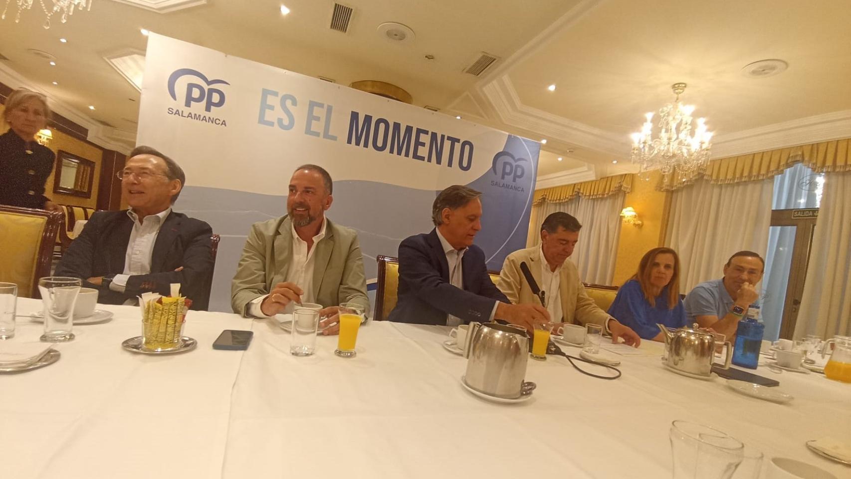 El PP de Salamanca comienza la campaña electoral con un desayuno con los medios de comunicación