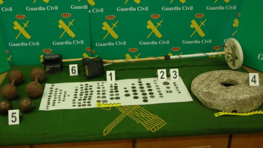 Material intervenido por la Guardia Civil