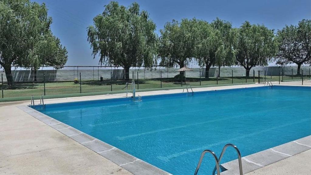 Piscina municipal de Escalona (Toledo). Foto: Ayuntamiento de Escalona (Toledo).
