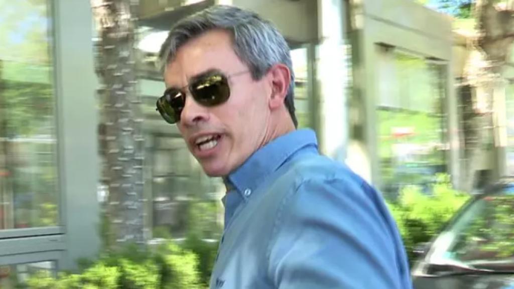 Iñigo Onieva Sr., al llegar de México para asistir a la pedida de mano de su hijo a Tamara Falcó.