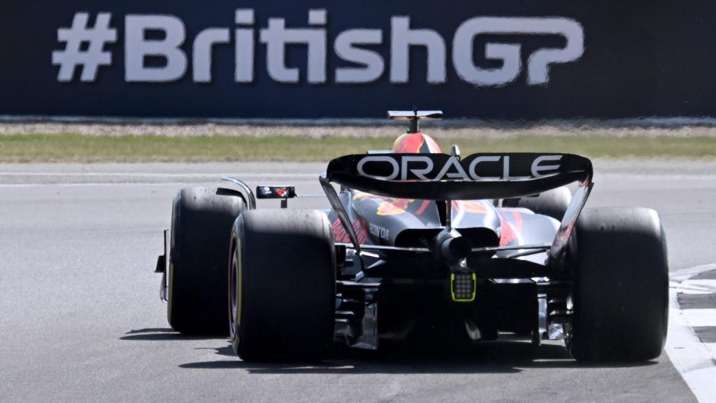 Verstappen, en los libres de Silverstone.