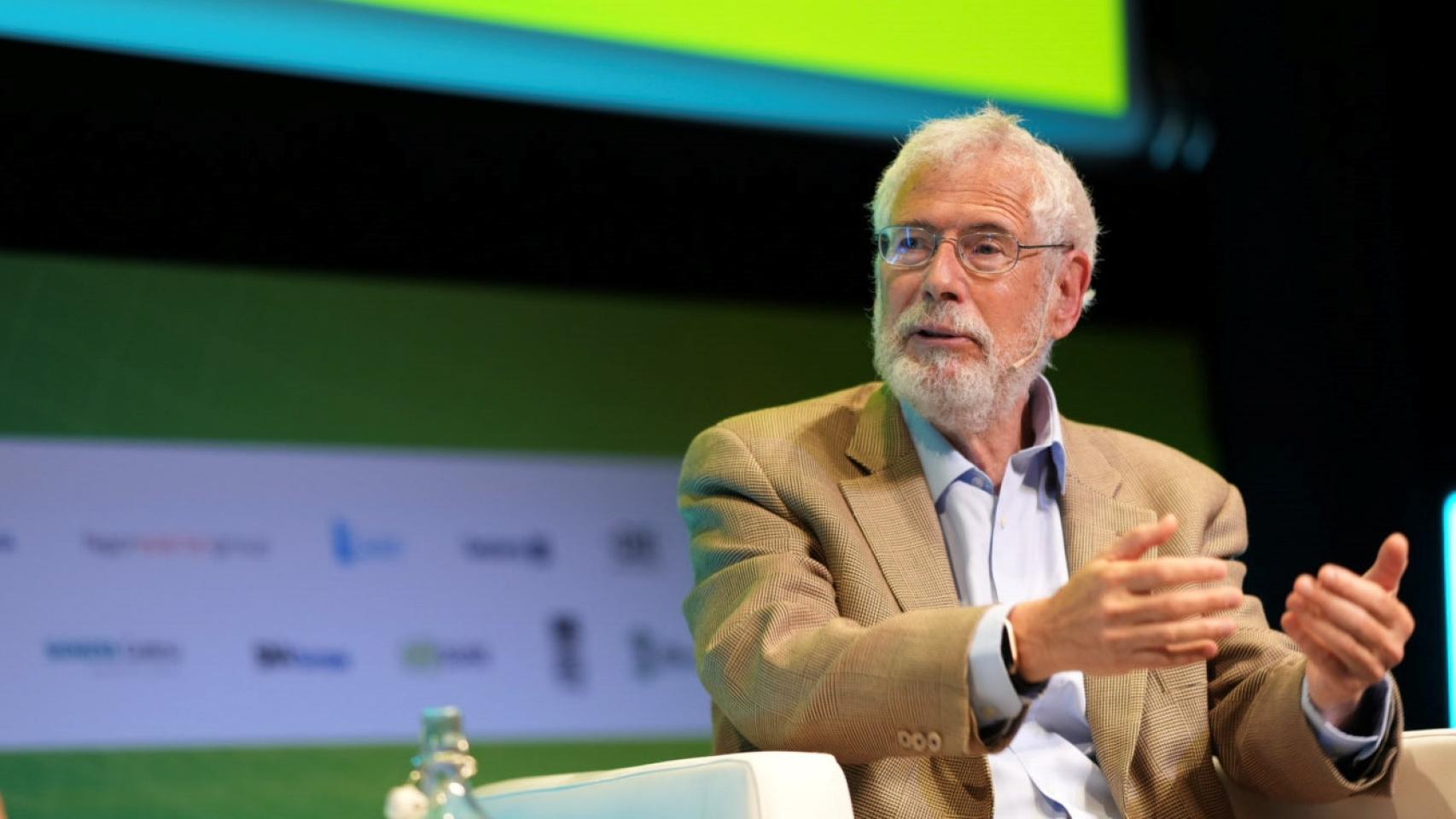 Steve Blank, durante su conferencia en el Demo Day 2023 de BIND 4.0.