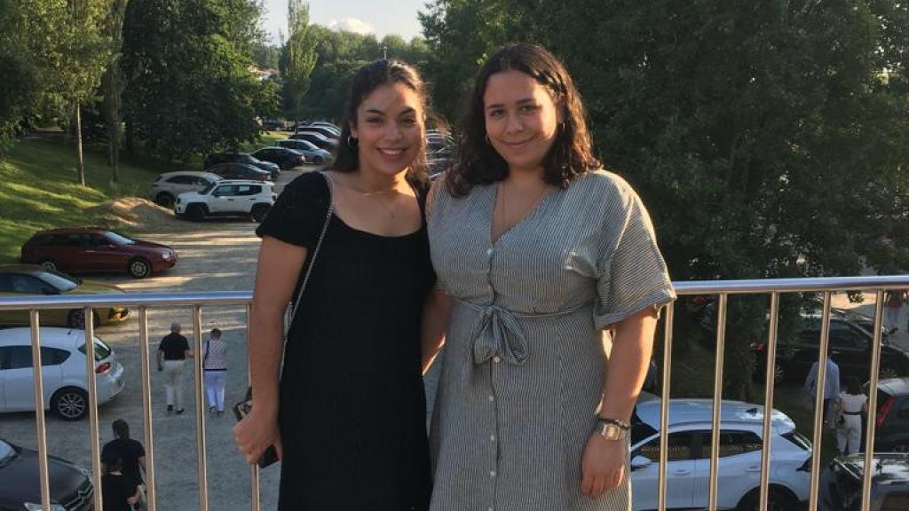 Laura y Silvia Pego, las hermanas sobresalientes de La Coruña que sacaron la misma nota en la EBAU