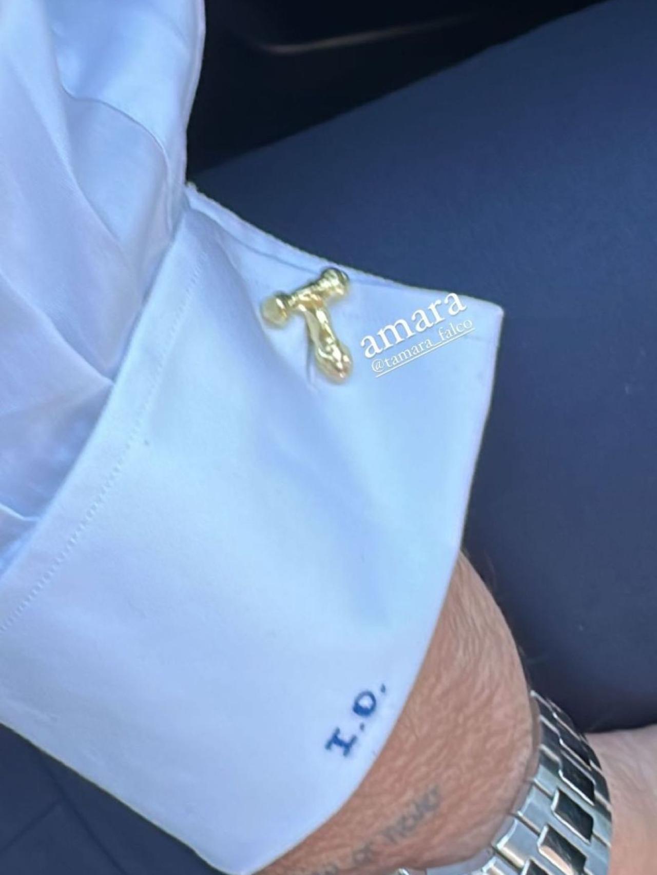 Los gemelos del novio con homenaje a Tamara.