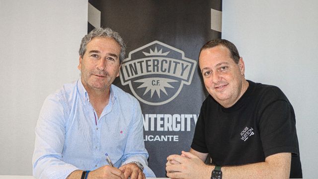 Fernando Ovidio en una imagen del club.