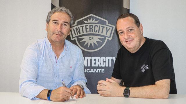 Fernando Ovidio en una imagen del club.