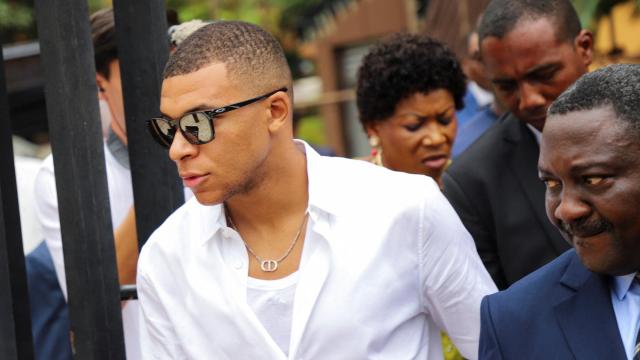 Kylian Mbappé, de vacaciones en Camerún