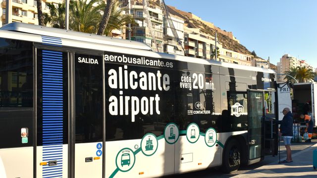 La línea C-6 conecta Alicante con el aeropuerto Miguel Hernández.