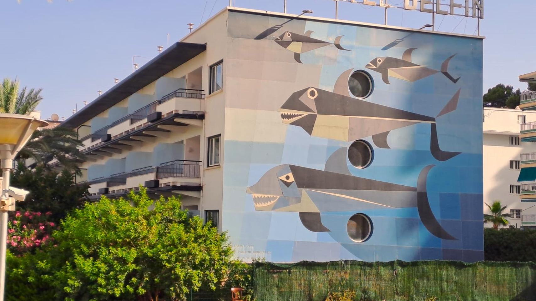 El mural del Hotel Delfín.