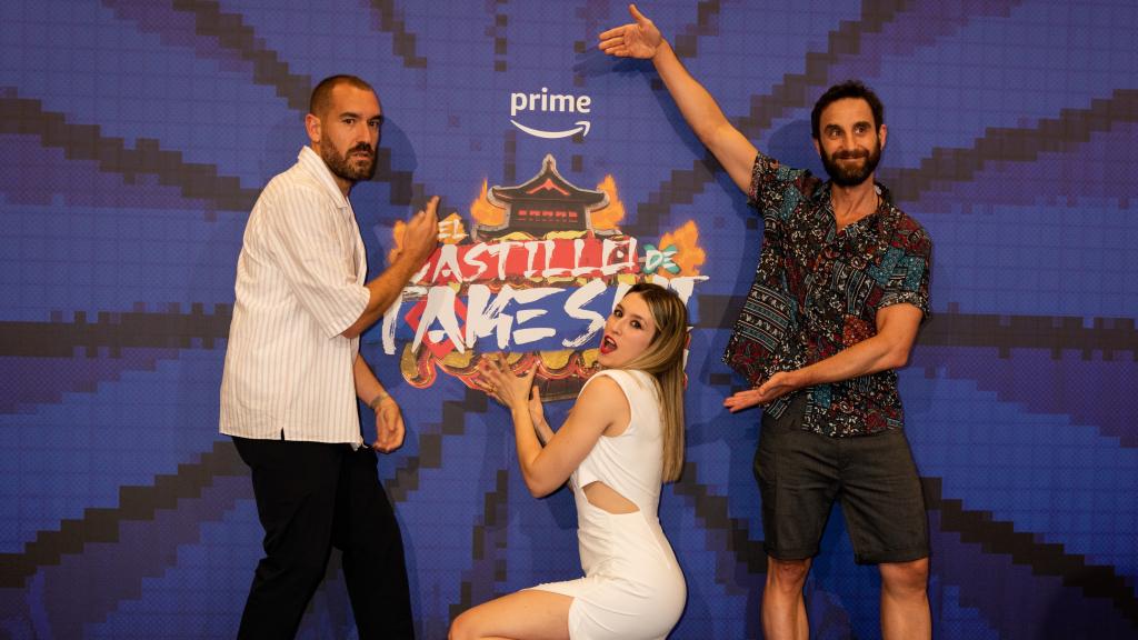 Jorge Ponce, Eva Soriano y Dani Rovira en el photocall de 'El castillo de Takeshi'.