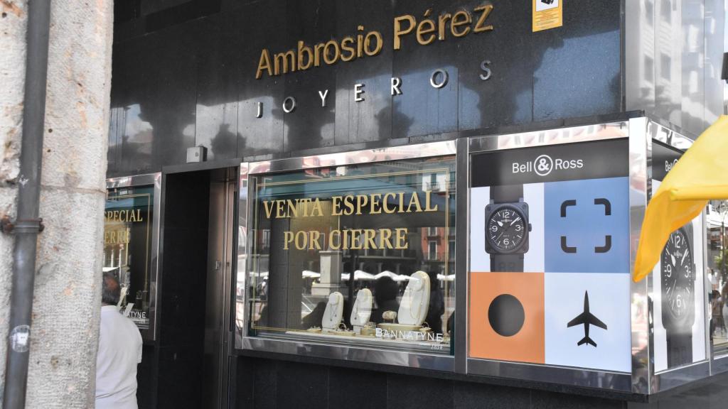 El cartel que reina en Ambrosio Pérez Joyeros