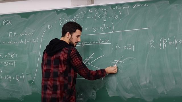 Robert Cardona Aguilar, investigador del Ciencias Matemáticas (ICMAT) y la Universitat Politècnica de Catalunya (UPC)