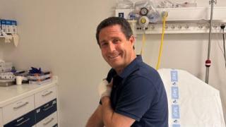 La accidentada visita de la familia Pombo a Valladolid: 'papín' acaba en el hospital