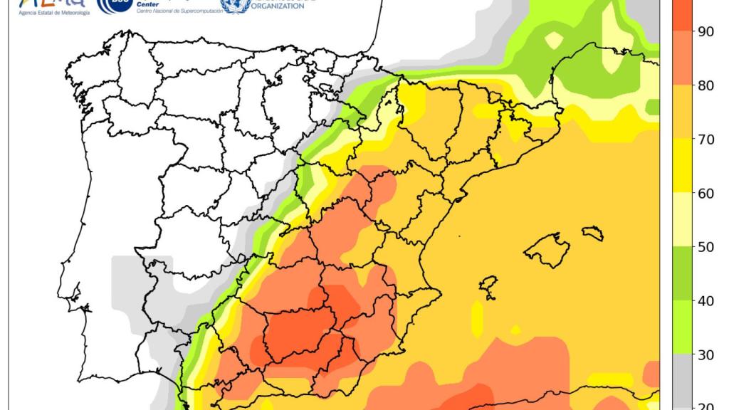 Mapa de concentración media diaria de polvo mineral en superficie.