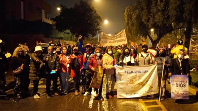 Polémica en Perú tras la reunión entre el Ministerio de Cultura y los ultras que acosan a la prensa