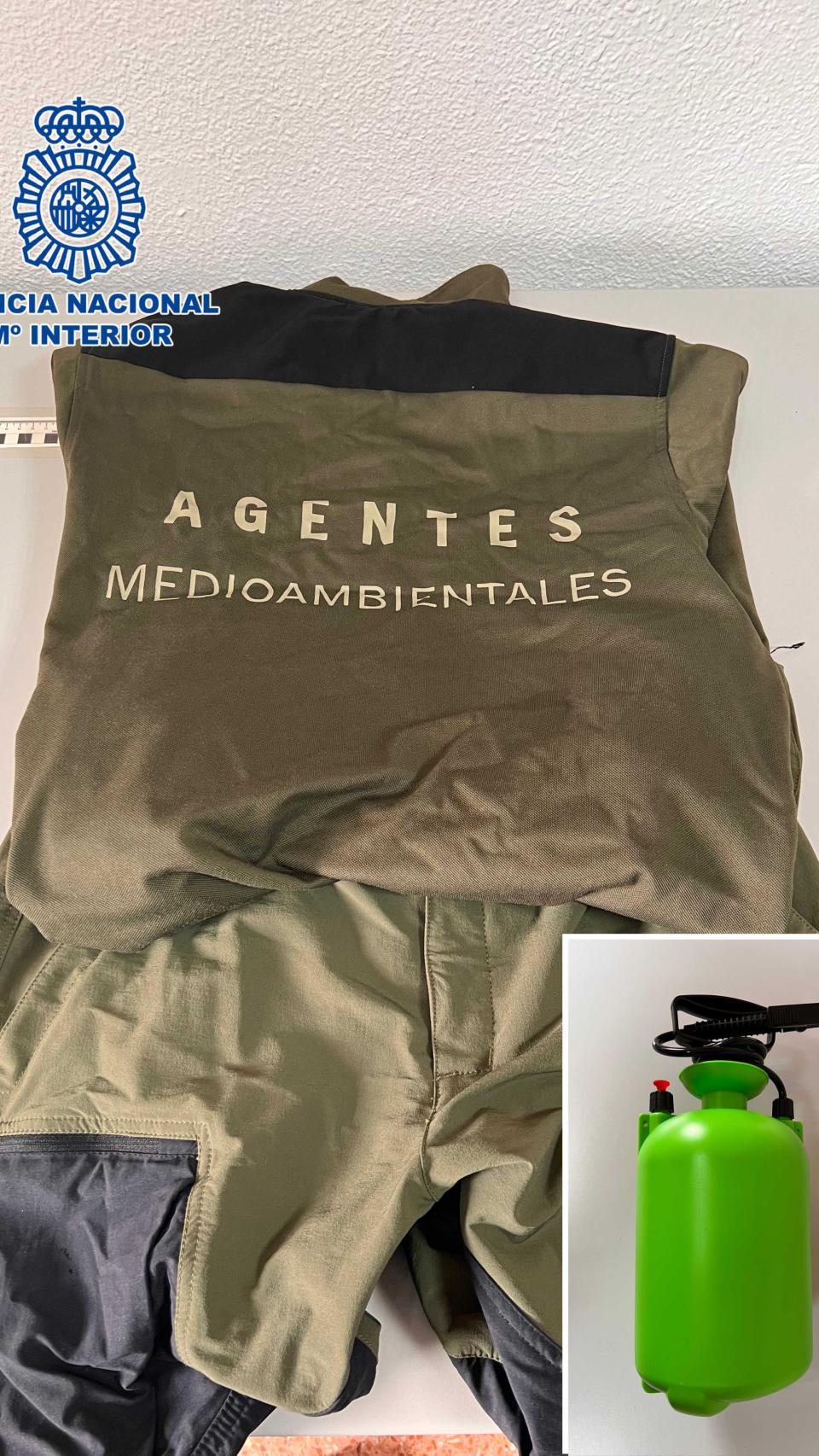 Vestimenta y útiles utilizados por los presuntos autores