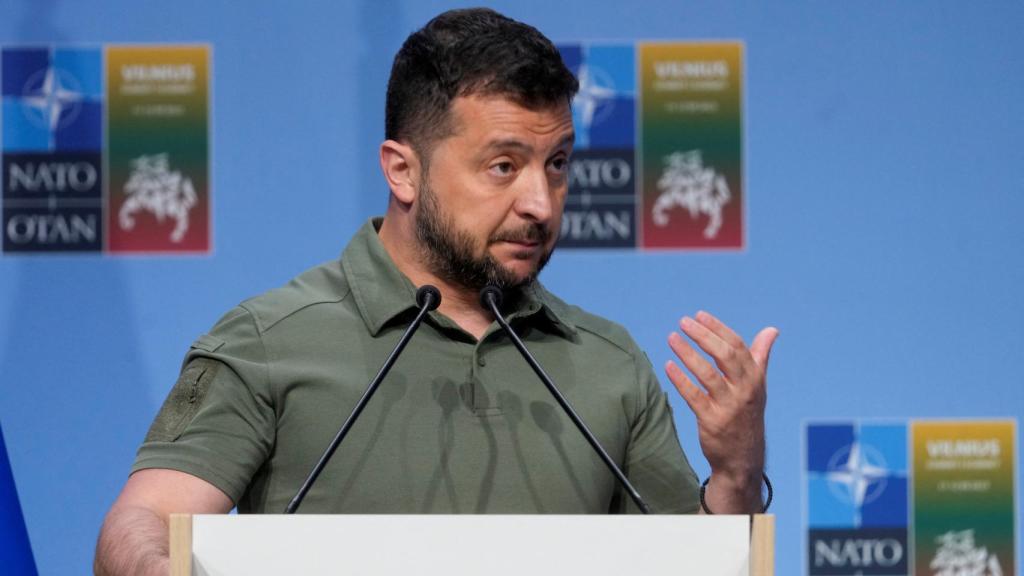El presidente de Ucrania, Volodímir Zelenski, durante su rueda de prensa de este miércoles en Vilna
