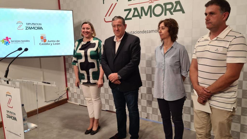 Isabel Blanco, Javier Faúndez, Amaranta Ratón y Ramiro Silva