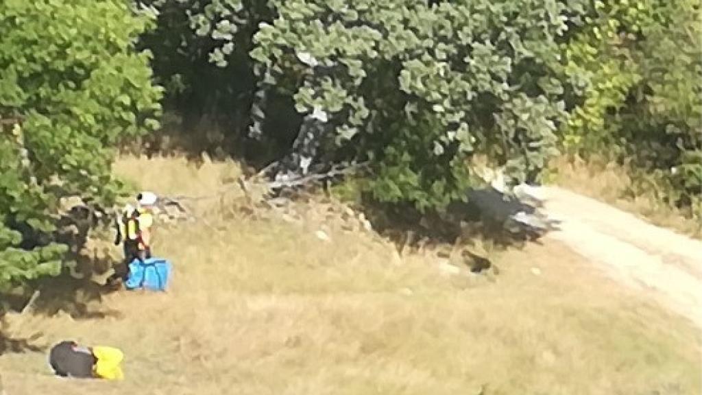 Imagen del rescate al parapentista en Piedralaves